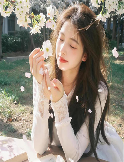 深度影评 剪辑师节奏控制解析《觉醒后众人才知我是真千金》场景的环境描写与情绪烘托